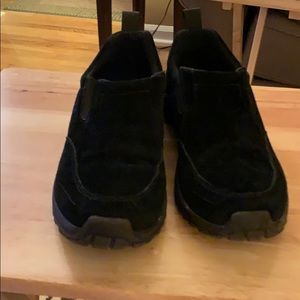 Cabela’s  Jungle Moc Slip on shoe